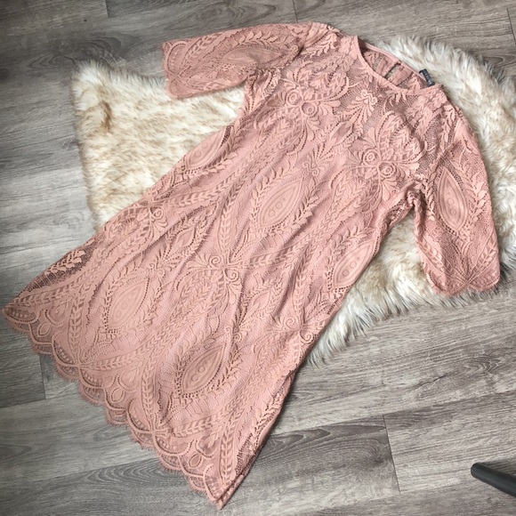 Suzy Shier Dresses & Skirts - 🌵7/$45🌵 Flawless Coral Lace Dress with Silk Slip